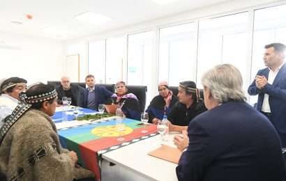 El Presidente se reunió con representantes de comunidades mapuches de Neuquén