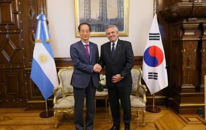 El Presidente mantuvo un encuentro con el primer ministro de la República de Corea, Han Duck-soo