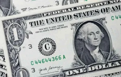 La explicación del Gobierno ante un nuevo récord del dólar blue