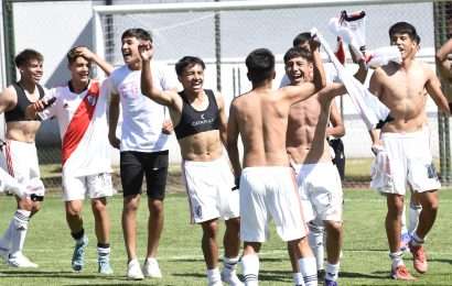 Santi Espíndola campeón con la novena de River Plate