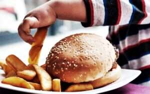 Un estudio reveló que bajó la desnutrición pero creció el sobrepeso en niños de entre 4 y 13 años