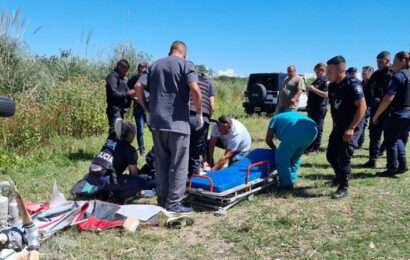 Dramático accidente en Ensenada: aeronave se enredó con cables, se estrelló y murió el piloto