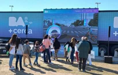 El camión de promoción turística de la Ciudad de Buenos Aires llega a Pergamino
