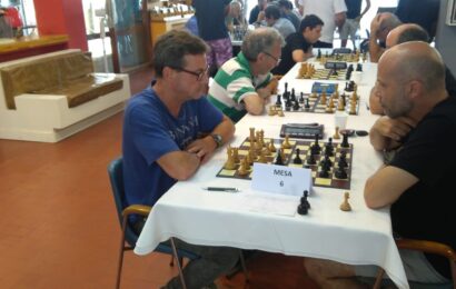 Rojas jugó el torneo por equipos de Necochea