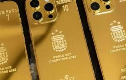 Messi, compró 35 Iphone 14 con fundas de oro y se los regaló a sus compañeros