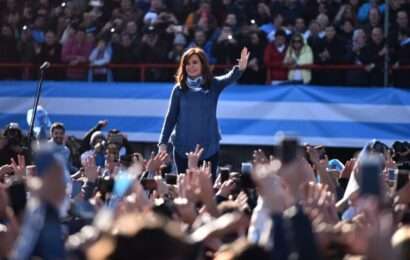 Cristina Kirchner reaparece en La Plata
