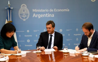 Massa firmó un acuerdo por USD 75 millones para la provincia de Buenos Aires