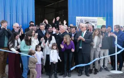 Massa inauguró la primera industria de América que producirá aceite de soja con energía solar