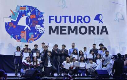 Programa Futuro Memoria: Kicillof junto a jóvenes