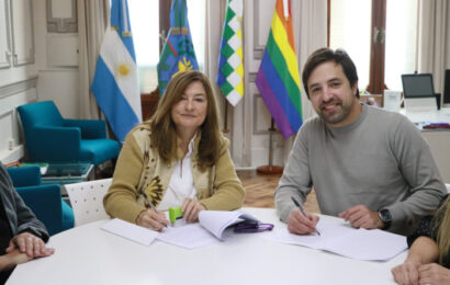 Kreplak y Estela Díaz firman convenio para promocionar la donación