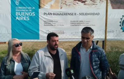 El peronismo anunció 100 casas para Rojas, y pide terrenos aptos