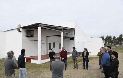 El ministro Javier Rodríguez recorrió el frigorífico municipal de Guaminí