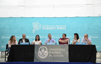 LARROQUE DISERTÓ SOBRE DESARROLLO DE LA COMUNIDAD EN LA JORNADA #DERECHOALFUTURO