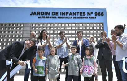 Kicillof inauguró el Jardín de Infantes N°966 en Almirante Brown