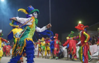 Comparsas, espuma y espectáculos: 4 carnavales para seguir disfrutando en la Provincia