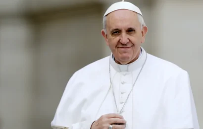 El Gobierno volvió a antagonizar con el Papa Francisco