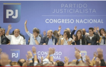 Primer paso para “superar este presente y volver a poner en marcha” al peronismo