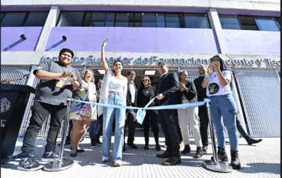 Kicillof inauguró el nuevo edificio escolar