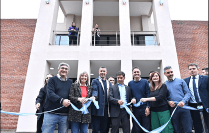 Kicillof inauguró la Casa de la Provincia en Pila