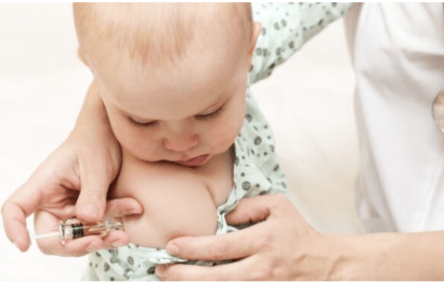 La importancia de chequear que los niños tengan todas las vacunas y refuerzos