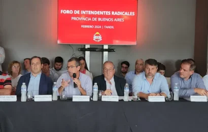 Con la elección partidaria en el horizonte, los intendentes de la UCR vuelven a verse las caras en el Foro