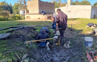 Continúan los arreglos en la cañería maestra de la ciudad