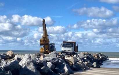 Con inversión de la Provincia, se reactivó la obra de protección costera en Las Toninas