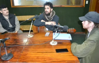 Seba Rodríguez le sacó chispas a la viola en Radio Rojas