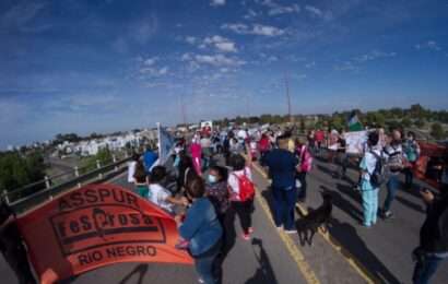 Profesionales de la Salud también se suman al paro