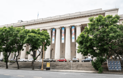 En medio de las tomas, el Gobierno firmó un dictamen para poder auditar a las universidades