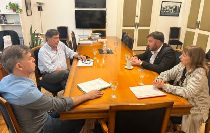 El Intendente aseguró que se construirán las nuevas aulas en la Escuela 3