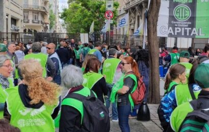 ATE protestó en todo el país y se encamina a un nuevo paro general de estatales