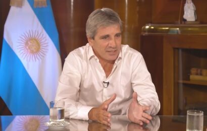 El Gobierno tomará nuevas medidas para incentivar el uso de dólares