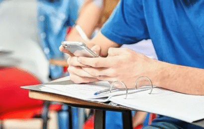 Prohibición de celulares en escuelas primarias: Avanza el proyecto en la Legislatura bonaerense