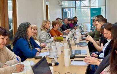 Docentes y estatales retoman la paritaria para intentar llegar a un acuerdo salarial