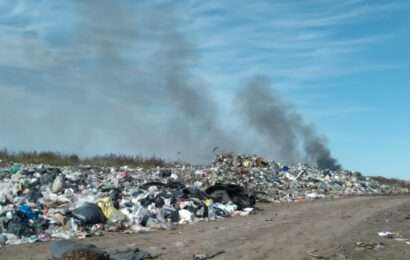 El basural a cielo abierto nuevamente encendido
