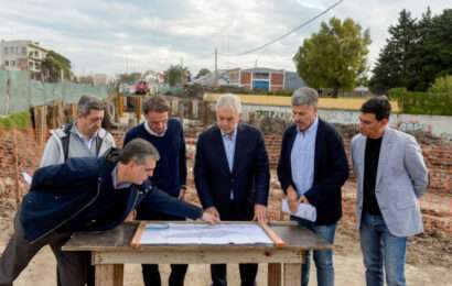 Katopodis supervisó el avance de obras hidráulicas en Arroyo el Gato de La Plata