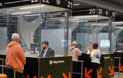 Cambios en salud, educación y ciudadanía: el Gobierno endureció por decreto la política migratoria