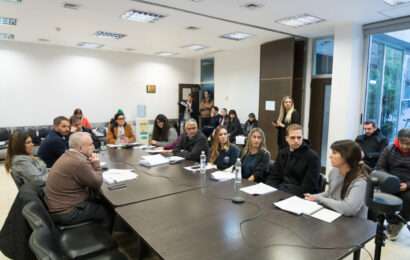Avanza una ley que amplía las licencias por duelo de los estatales bonaerenses