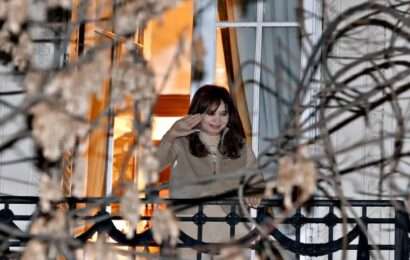 Cristina Kirchner se presentará el miércoles en Comodoro Py