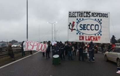 Despedidos de una empresa energética cortaron el Camino del Buen Ayre