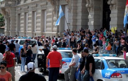 Legislatura bonaerense: ingresan una ley para habilitar los sindicatos de policías