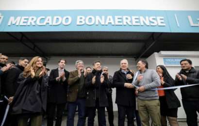 Kicillof inauguró un Mercado Bonaerense y puso en funcionamiento el primer Centro de Energías Renovables 