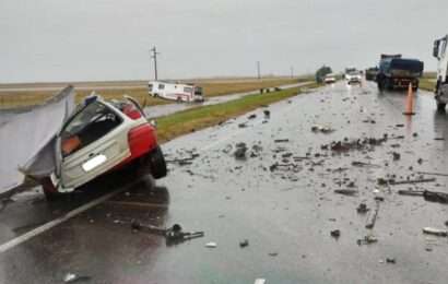 Choque fatal entre un motorhome y un automóvil: Un muerto y cinco heridos 