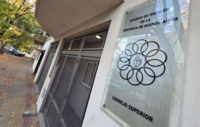 Médicos bonaerenses alertan sobre el impacto previsional de habilitar jubilados 