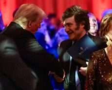avier Milei recibe a la «dama de hierro» de Trump: quién es Kristi Noem y por qué su visita genera polémica 