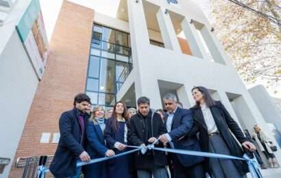 Kicillof y Alvarez Rodríguez inauguraron la Casa de la Provincia en Zárate 