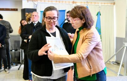 La Provincia entregó más de 150 escrituras en Bolívar 