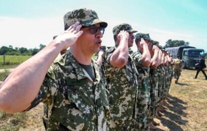 Jubilados no, militares sí: Aumento del 7,5% para el personal de las fuerzas armadas 
