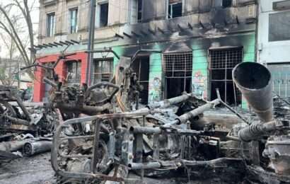 Se incendió un taller de motos a 5 cuadras del depósito de Aloise: investigan si fue intencional 